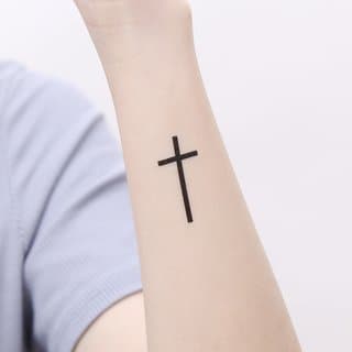 cross-tattoo-4