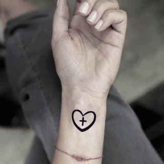 cross-tattoo-38