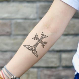 cross-tattoo-18