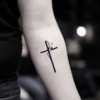 cross-tattoo-10
