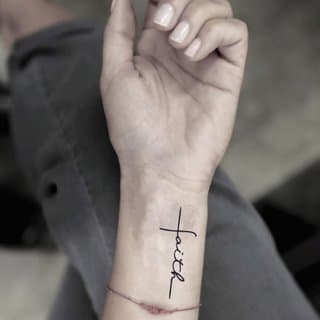 cross-tattoo-15