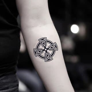 cross-tattoo-27