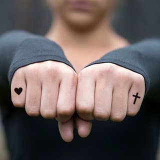 cross-tattoo-21