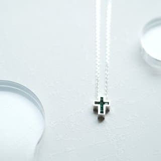 cross-tattoo-9