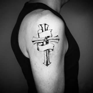 cross-tattoo-19