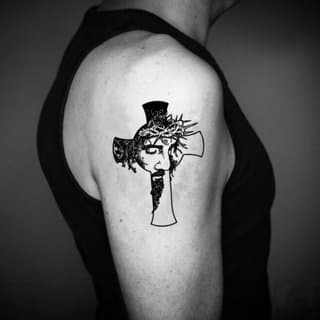 cross-tattoo-32